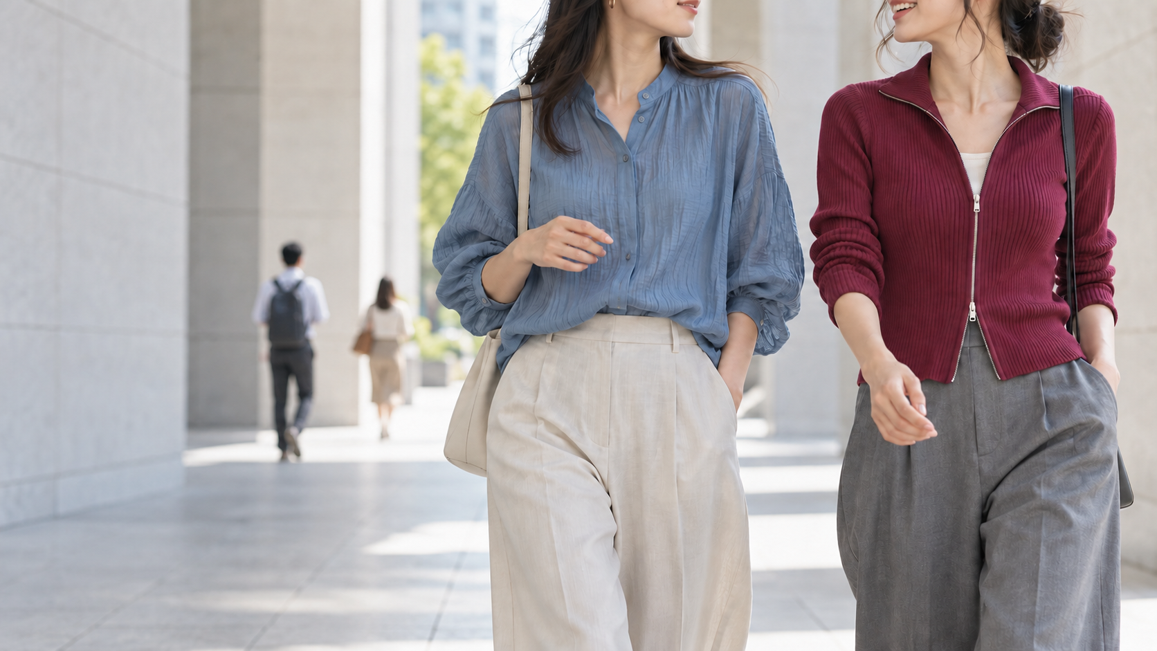 街の風景に馴染むレディースウェアslide-women